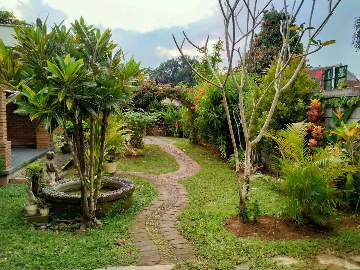 Efata Homestay Magelang Bagian luar foto